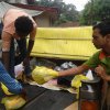 පාසල් උපකරණ ලබා දීම